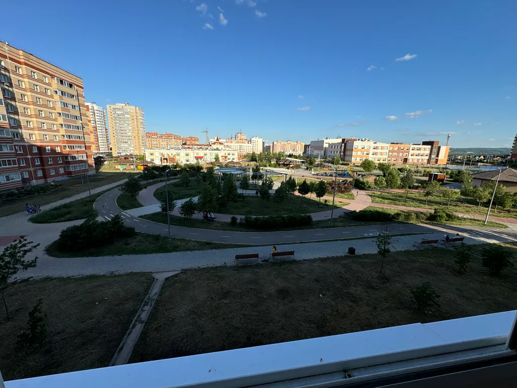 Двухкомнатная квартира в новом чистом районе с видом на парк