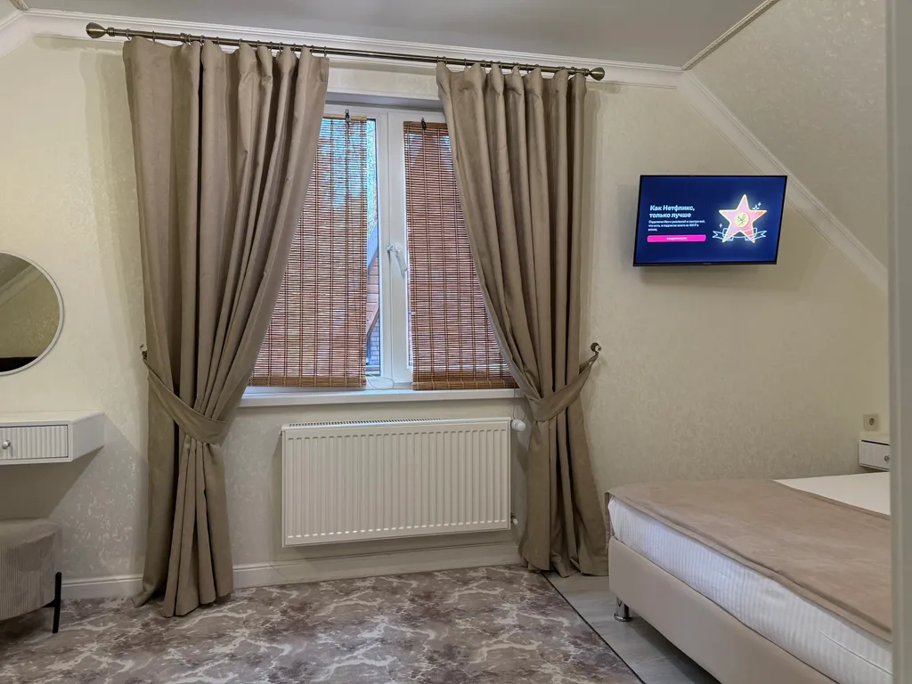 Malkar house с видом на гору Чегет