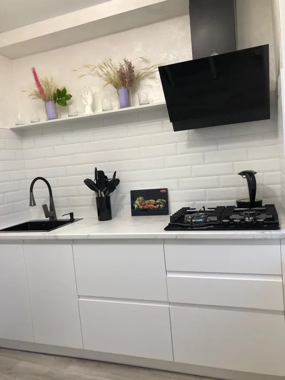 Чистая однокомнатная квартира на Элеконде