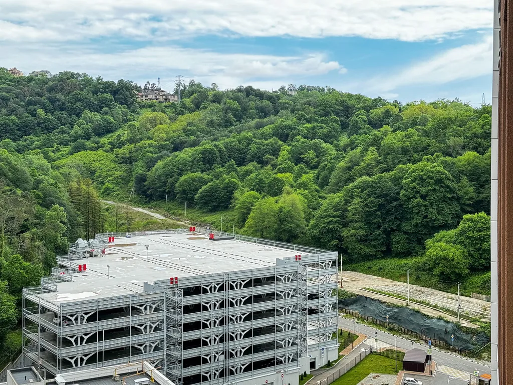 Стильная студия с видом на горы