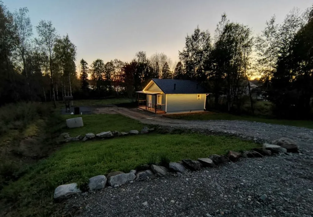 Домик с баней в живописном месте Карелии