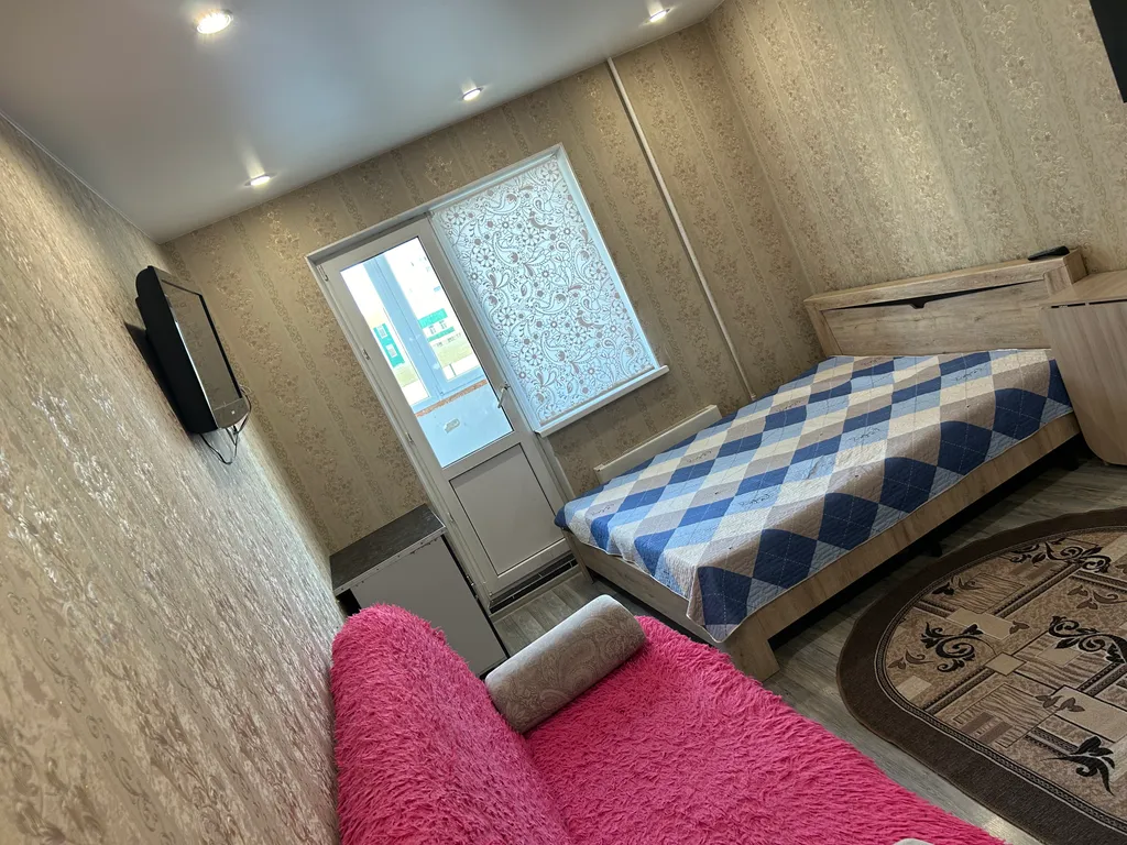 Квартира Студия в районе жд вокзала — аренда посуточно в Сургут