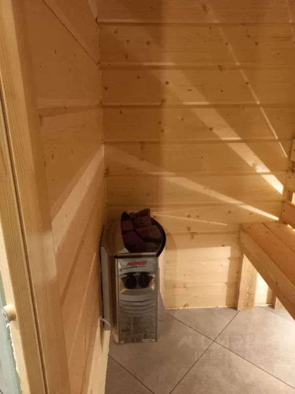 Коттедж на берегу озера