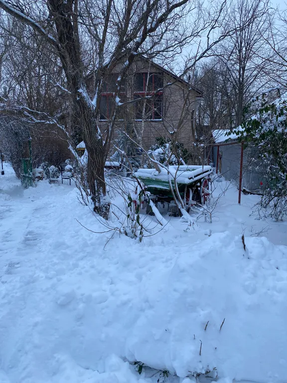 Гостиница с садом и баней