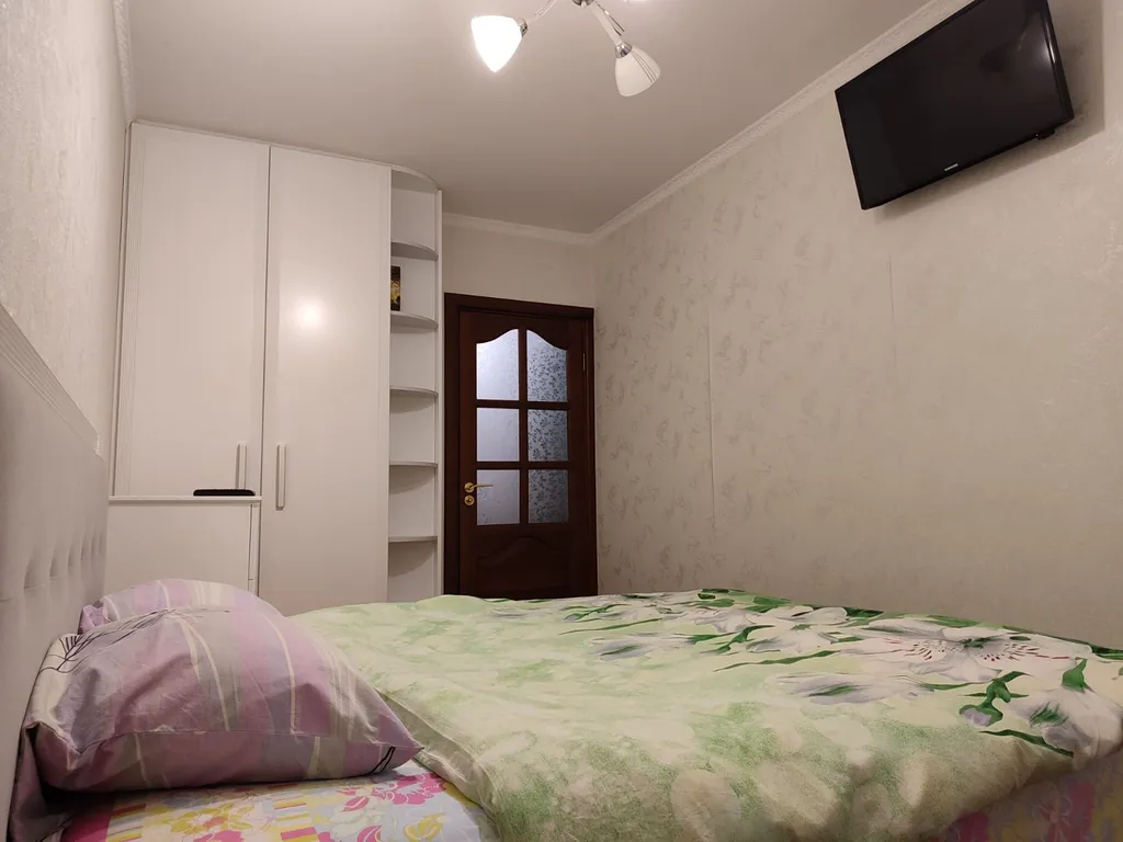 Двухкомнатная квартира возле ТЦ Грин