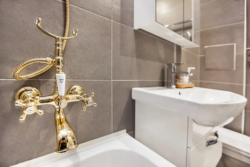 Золотая студия