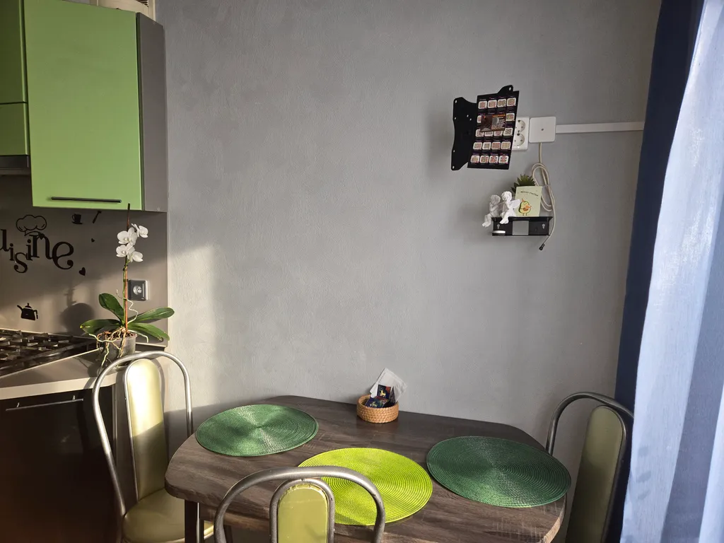 Комфортная, уютная квартира, в 5-ти минутах езды от центра города