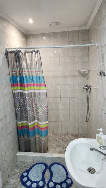 Четырехместный номер с удобствами внутри