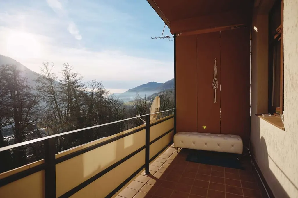 Стильный апартамент с видом на горы