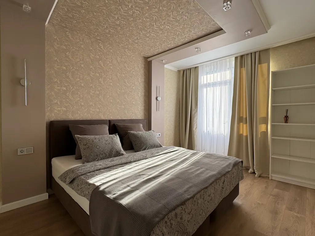 Квартира Просторная квартира с современным ремонтом у лесопарка — Лобня