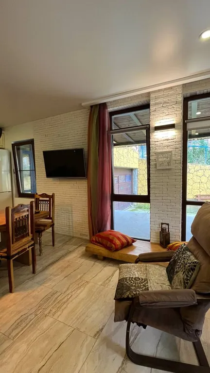 Евро-четырехкомнатный апартамент Эко Дом с террасой