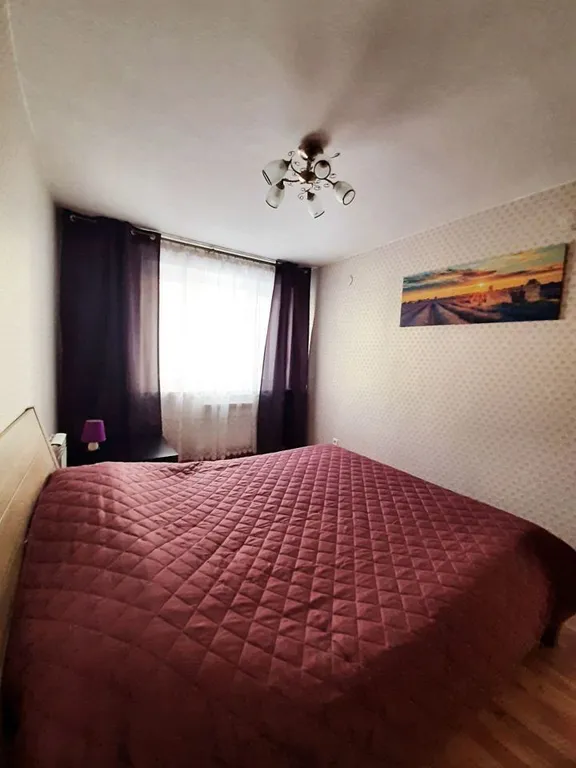 Пpocтоpнaя 2х-комнатная квартира — аренда посуточно в Зеленодольск