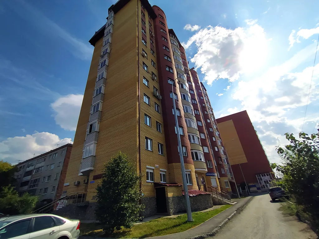 Квартира Уютная однокомнатная квартира в центре города с посуточной оплатой — Тюмень