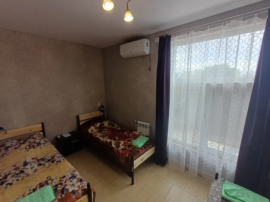 Трехместная комната со всеми удобствами в Коктебеле