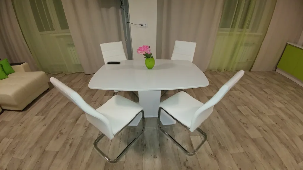 Светлая и просторная квартира-студия с дизайнерским ремонтом