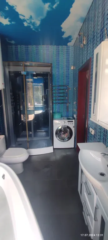 Уютный дом с бильярдом, видомом на горы и лес