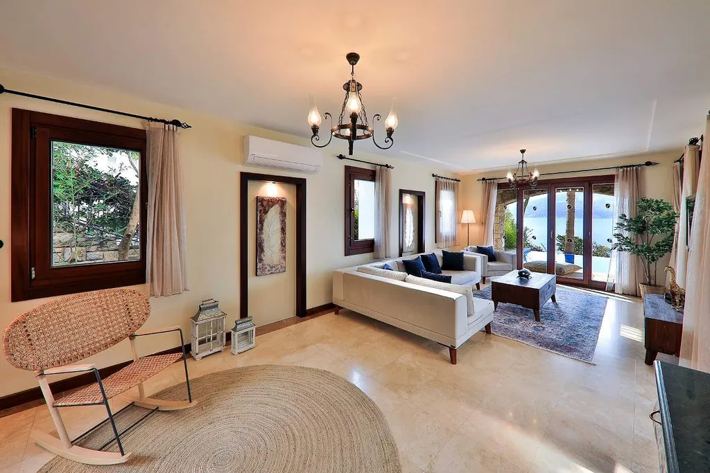 Вилла с видом на море