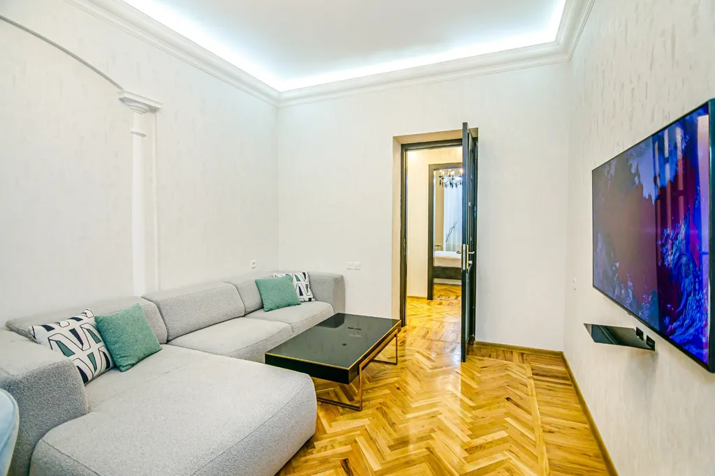 Apartment i̇n the targovu