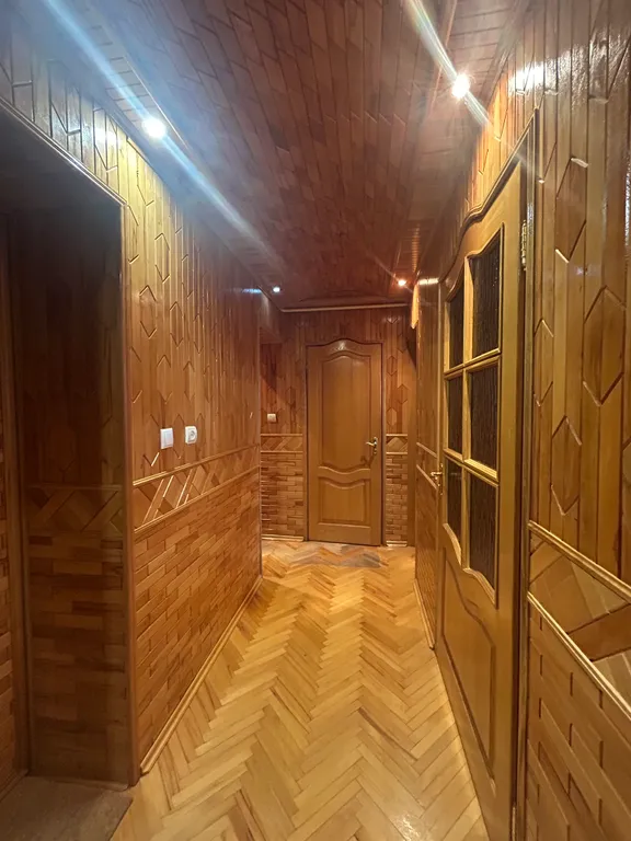 2-х комнатная квартира в центре посёлка