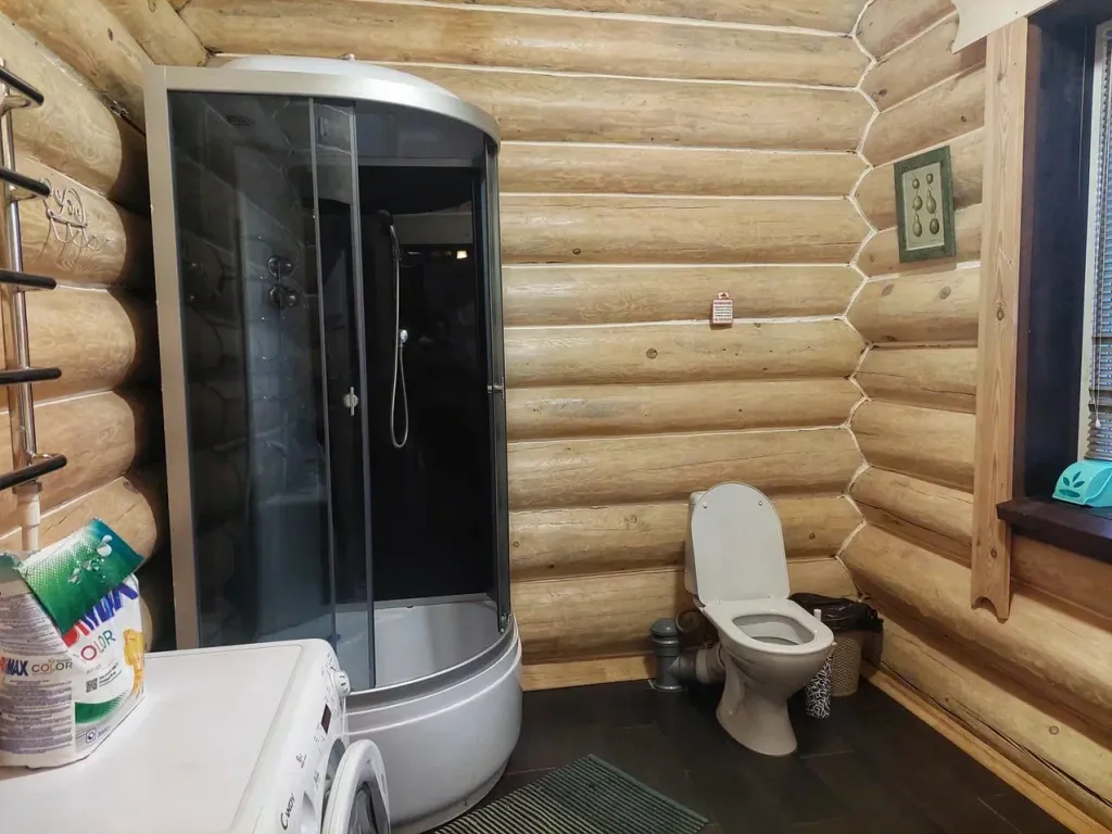 Уютный двухэтажный дом из бруса с видом на Валдайское озеро