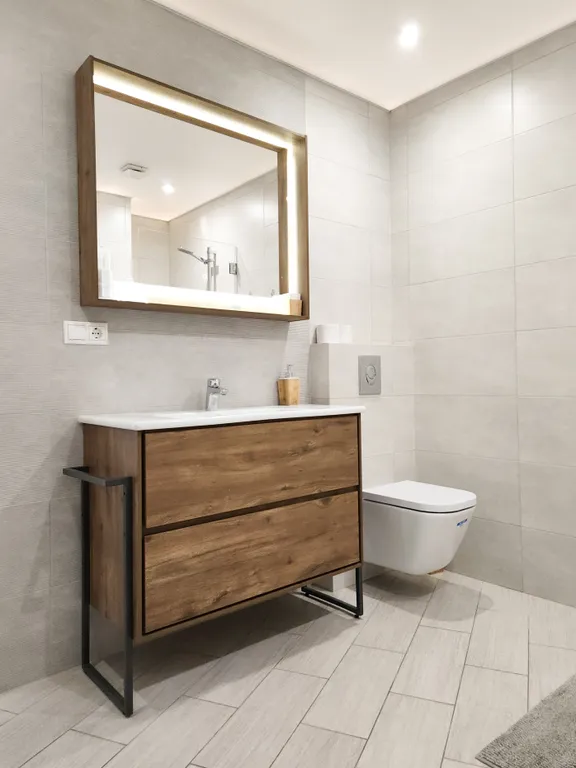 3х.ком.кв. 105 м.кв в ЦЕНТРЕ с видом на море и город, р-он ФУНИКУЛЁРА