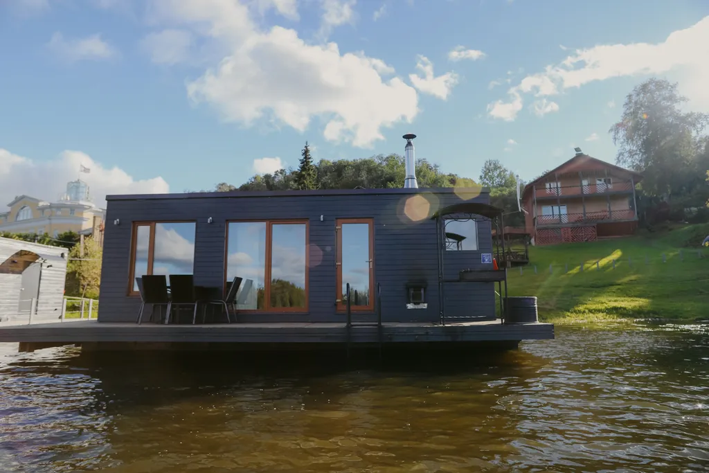 Коттедж Плавучий дом Налим — аренда посуточно в Токсово