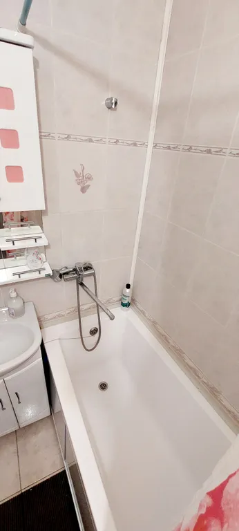 Уютная 3 комнатная на Каштаке-1