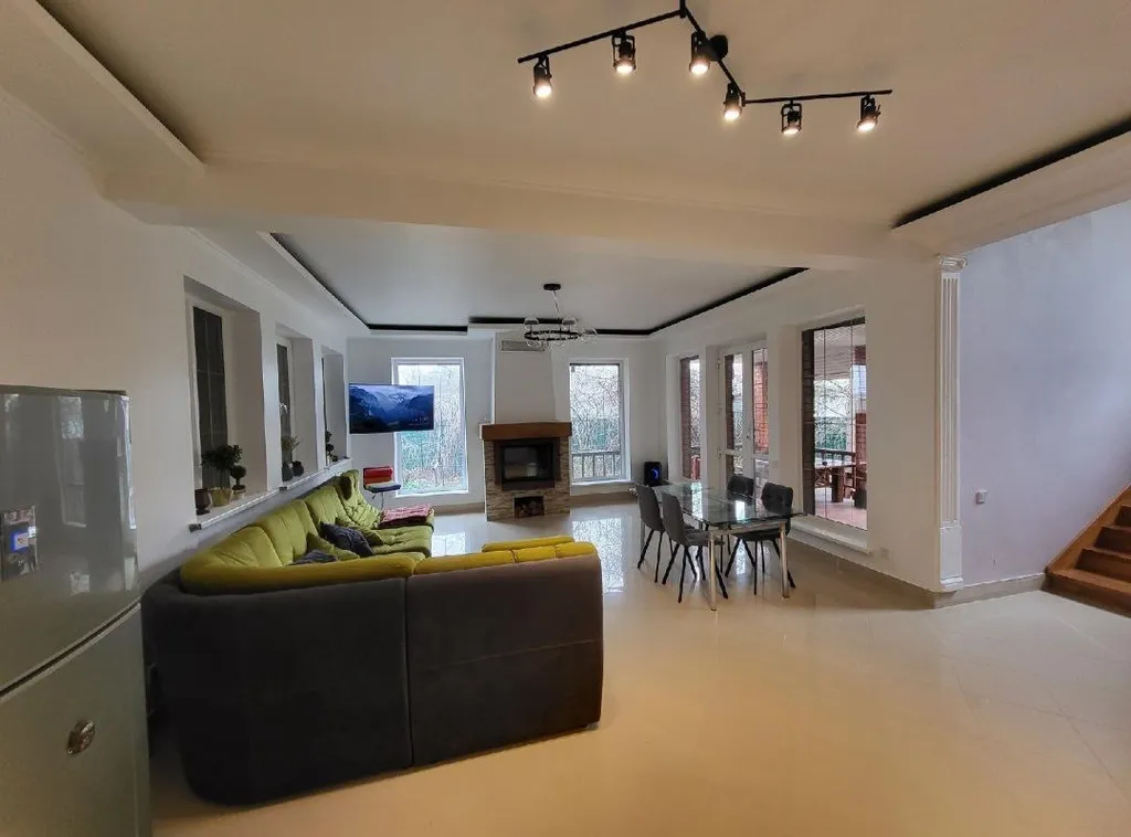 4-комнатный Дом