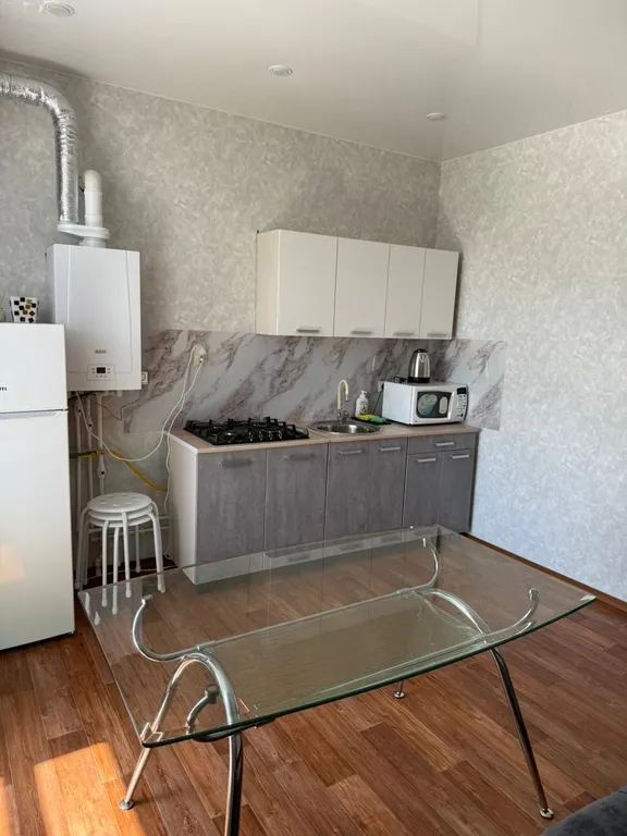 Квартира рядом с ТЦ Коллаж