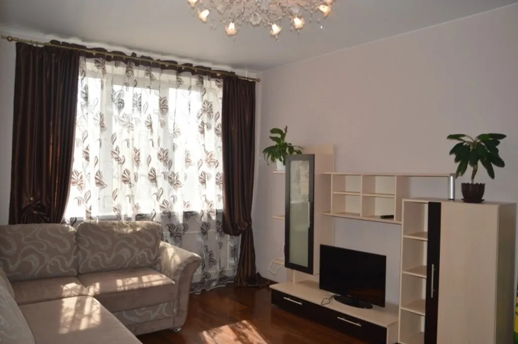 Однушка на Ставровской,3