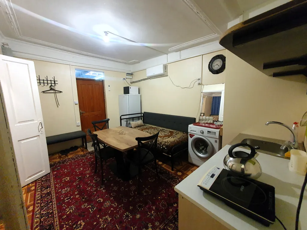 Квартира на первом этаже — аренда посуточно в Астрахань