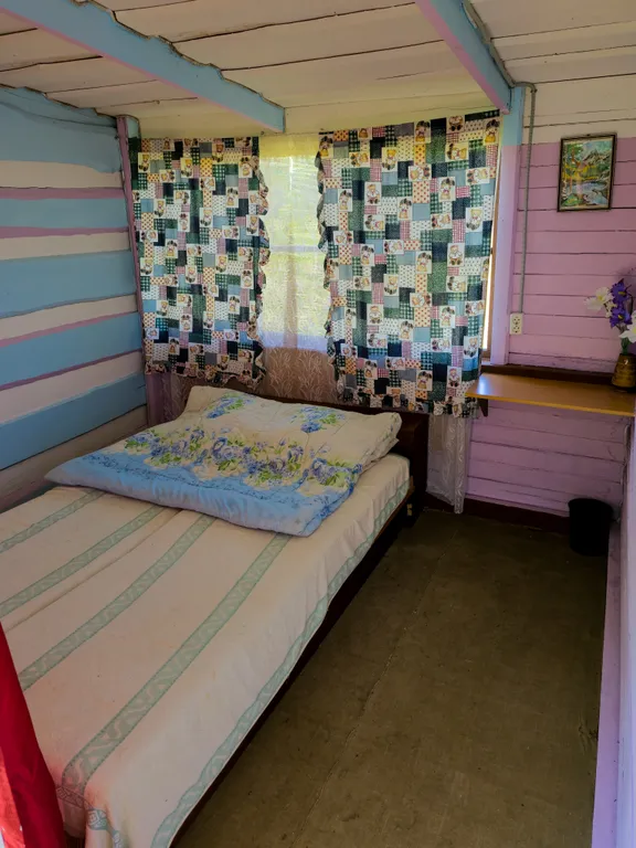 Дом с баней на берегу озера