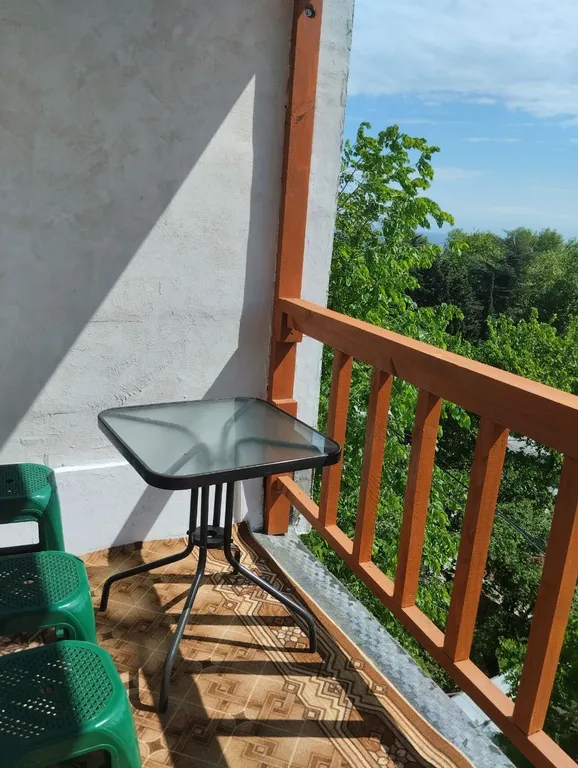 Апартаменты в двух уровнях с видом на море и горы