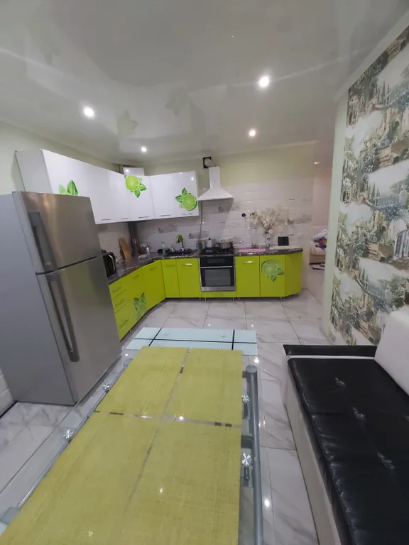 Большая 3-комнатная квартира в центре города с новым современным ремонтом