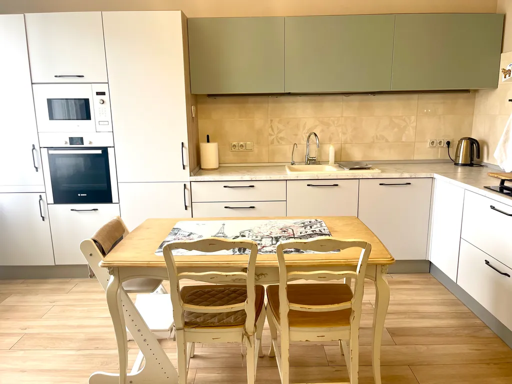 Просторная 3-к квартира в центре Калининграде