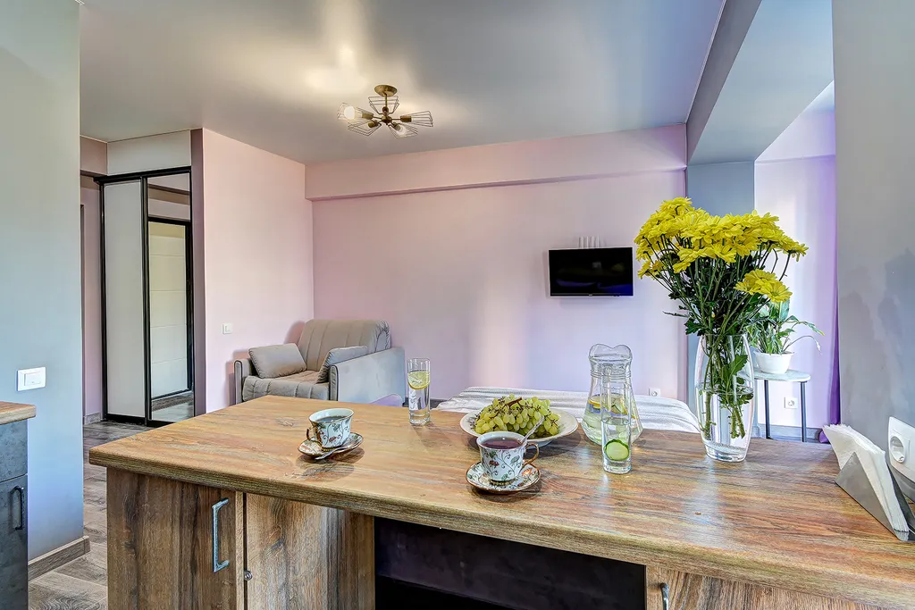 Дизайнерская студия в мкр Кудепста с парковкой