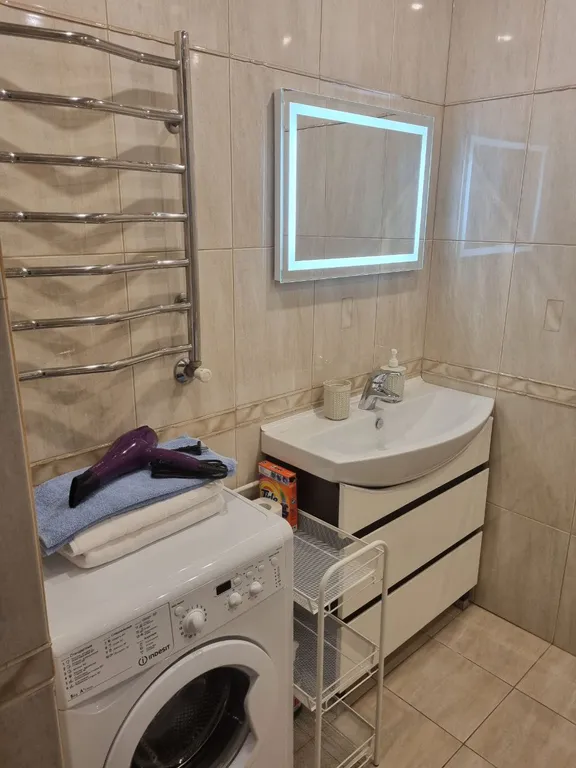 Просторная 2-комнатная квартира в тихом районе