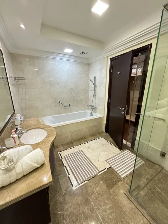 Summer Palace Grandeur Residences