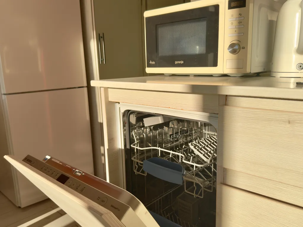 Студия с видом на море и горы