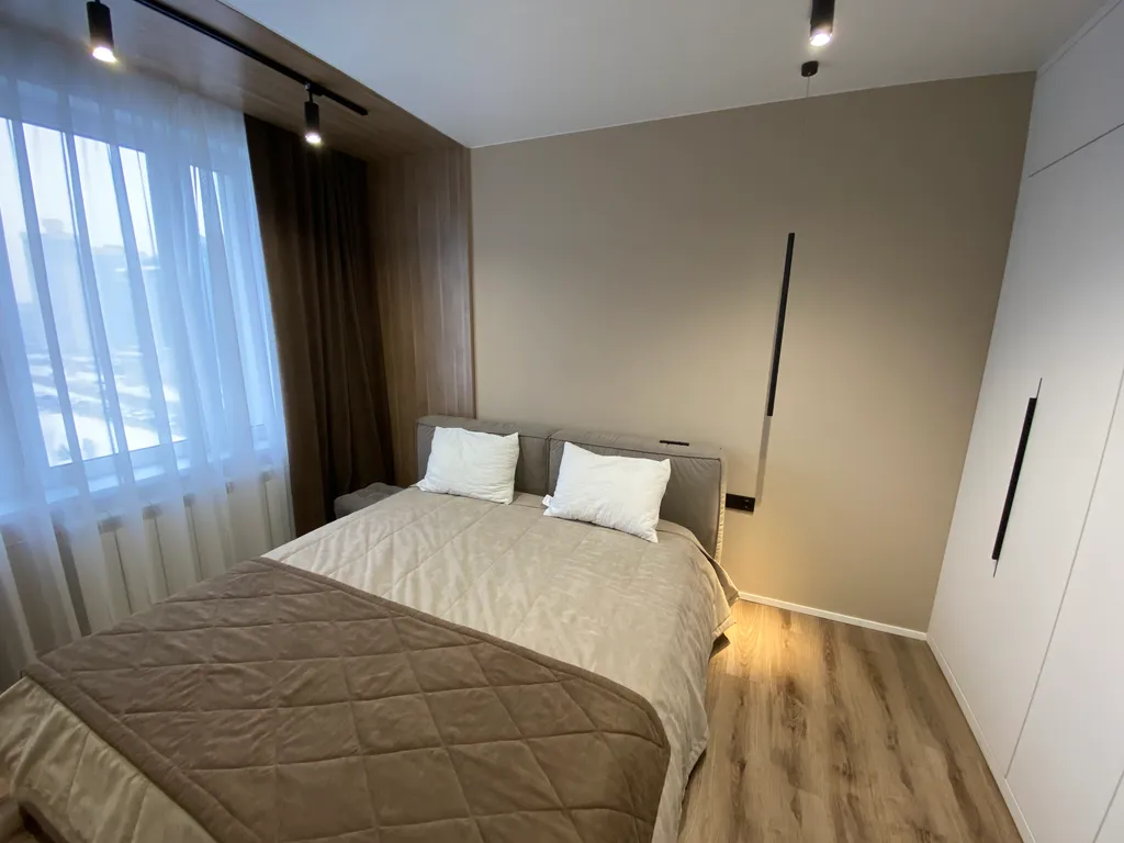 Современная 2-х комнатная квартира возле Планеты