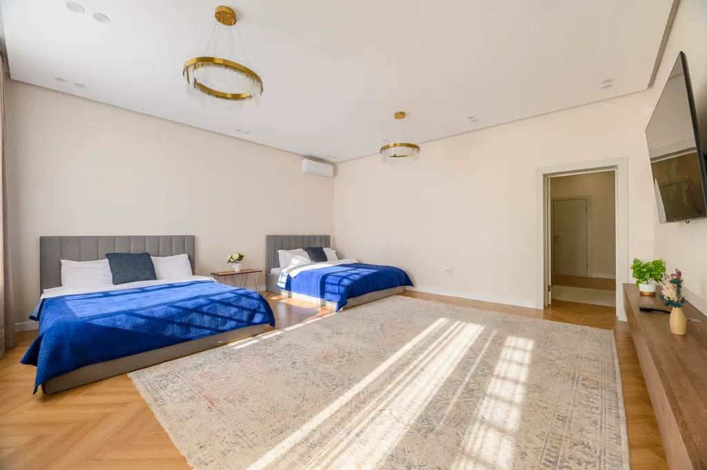 R house Mega Атакент