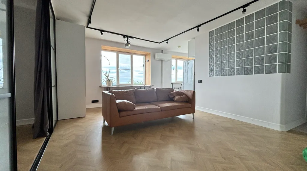 Апартаменты в Радиальном доме с видом на реку