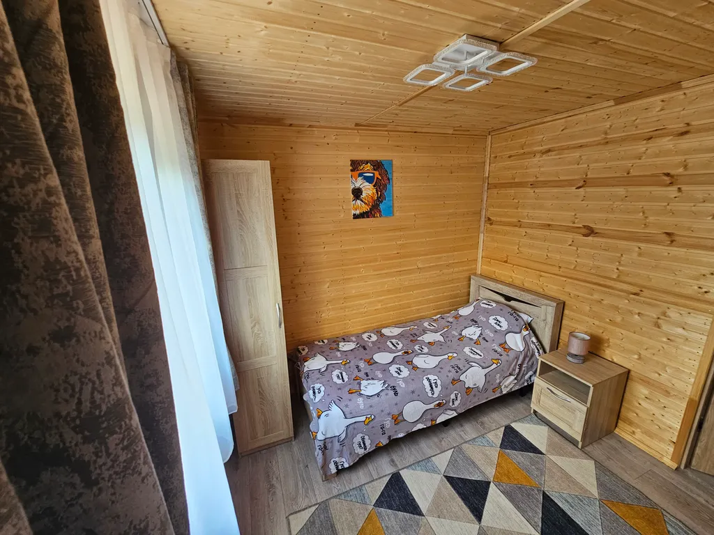 Уютный эко-дом у горы