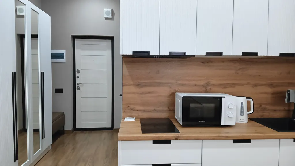 Новая уютная студия с шикарным видом из окна