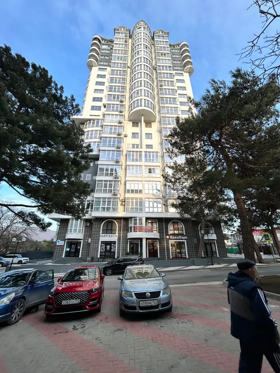 Квартира Просторная видовая квартира с панорамным остеклением — Геленджик