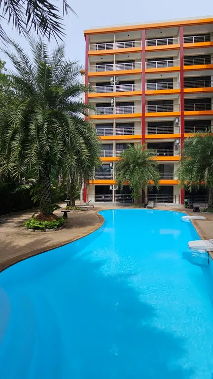 Студия с видом на закат