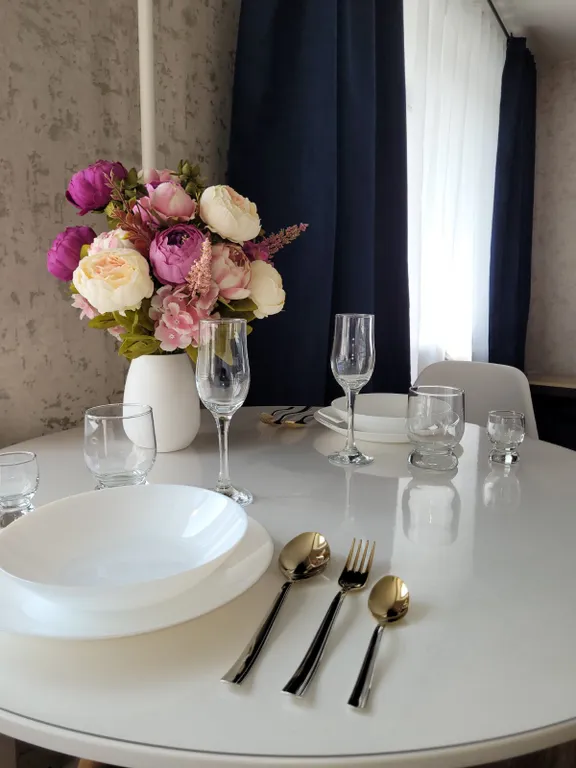 Современная студия возле вокзала