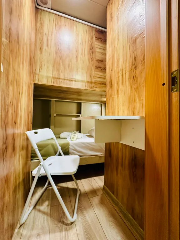 Капсула одноместная без окна. Удобства общие на этаже