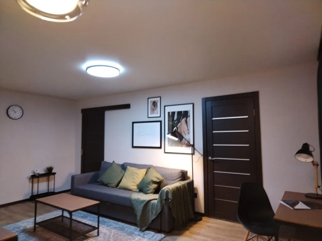 Стильная квартира в центре с видом на Кольский залив