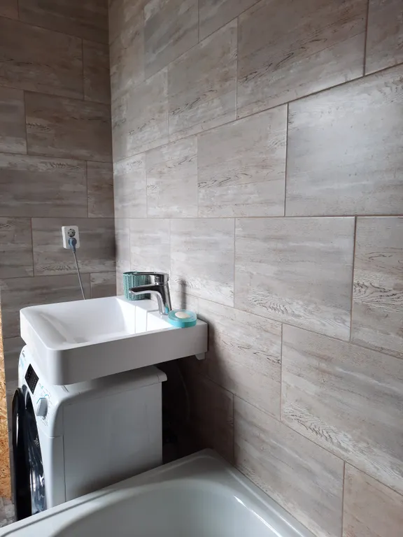 Сдается второй этаж в двухэтажном доме с большой мансардой